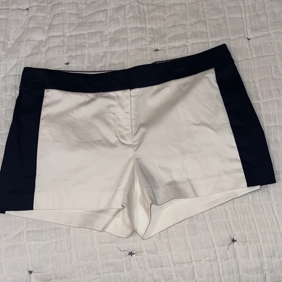 J. Crew Stretch Chino Tuxedo Shorts White & Black 10 - Picture 1 of 5